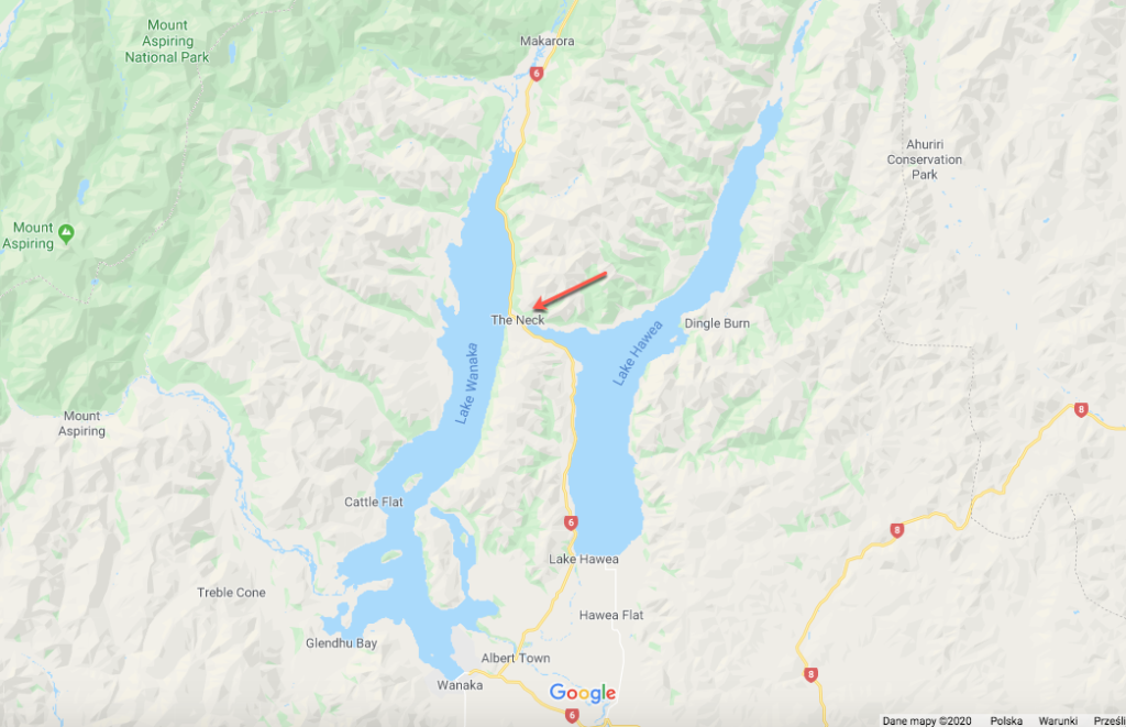 Jest takie miejsce na drodze numer 6, którego nie można przegapić. The Neck, bo tak się nazywa, to punkt z którego zobaczyć można dwa ogromne nowozelandzkie jeziora: Wanaka i Hawea.